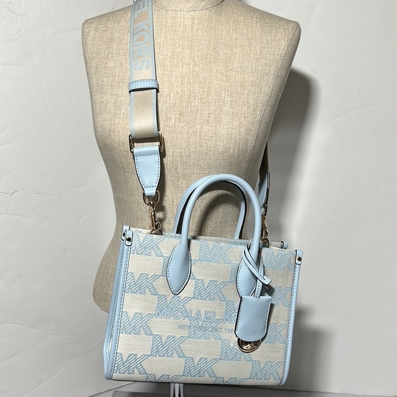 MICHAEL KORS
Mirella Small Logo Jacquard Crossbody Bag - Picture 6 of 12